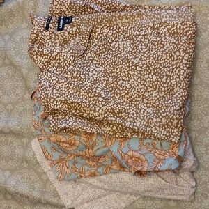 Like New! Lands' End Button Down Shirts